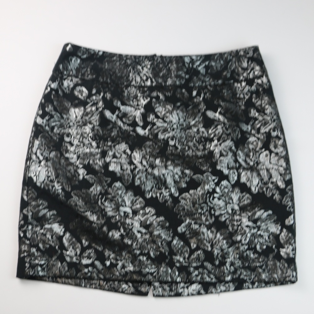 Forever 21 Pencil Skirt Black Gray Floral Design S